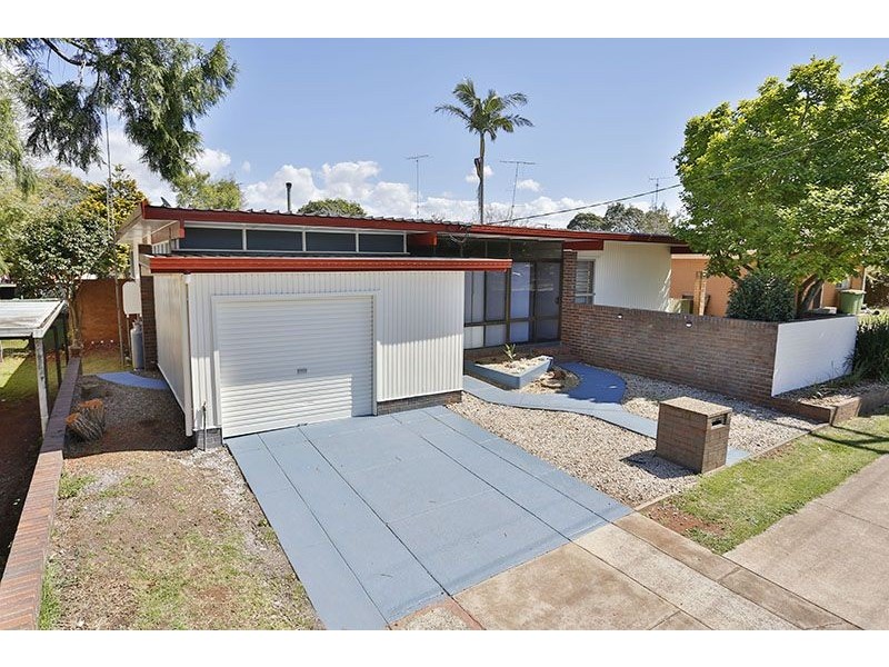 49 High Street, Rangeville QLD 4350