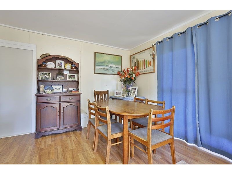 1 Esther Street, Mount Lofty QLD 4350