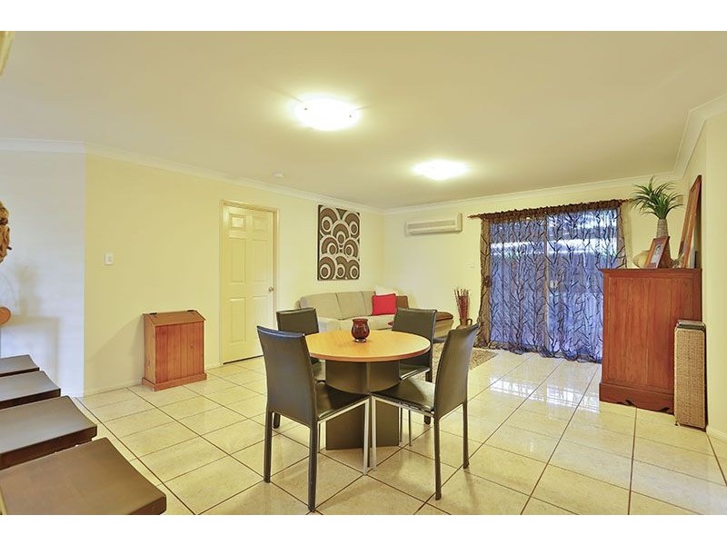 8 Bushnell Court, Rockville QLD 4350