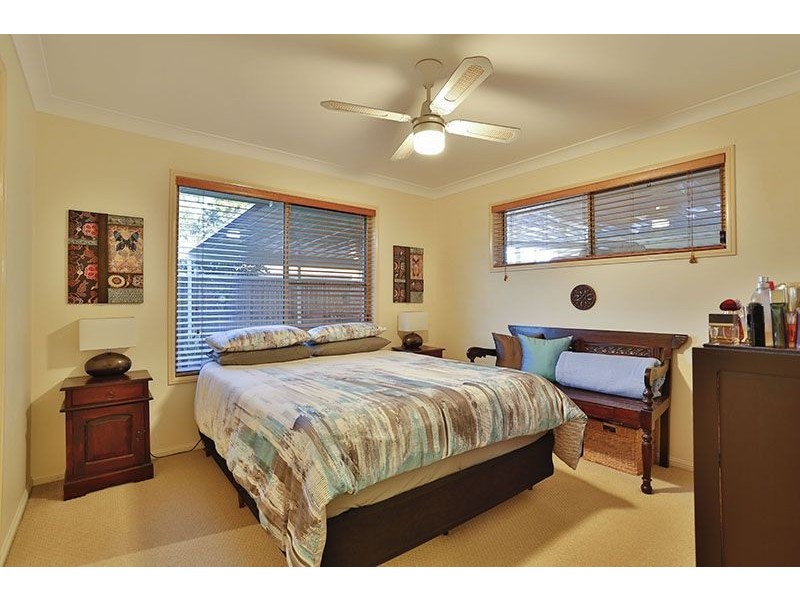 8 Bushnell Court, Rockville QLD 4350