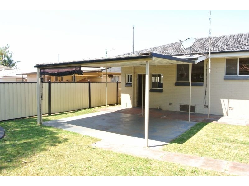 15 Quelch Street, Rockville QLD 4350