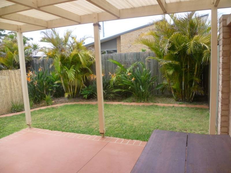 1/12 Sambar Court, Kearneys Spring QLD 4350