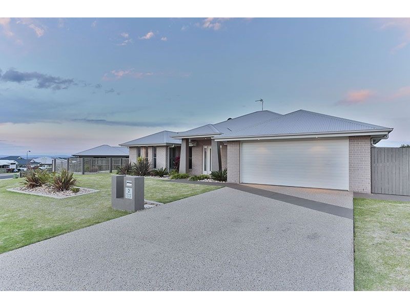 2 Plover Court, Highfields QLD 4352
