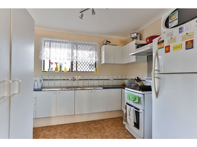 1/42 Debra Street, Centenary Heights QLD 4350