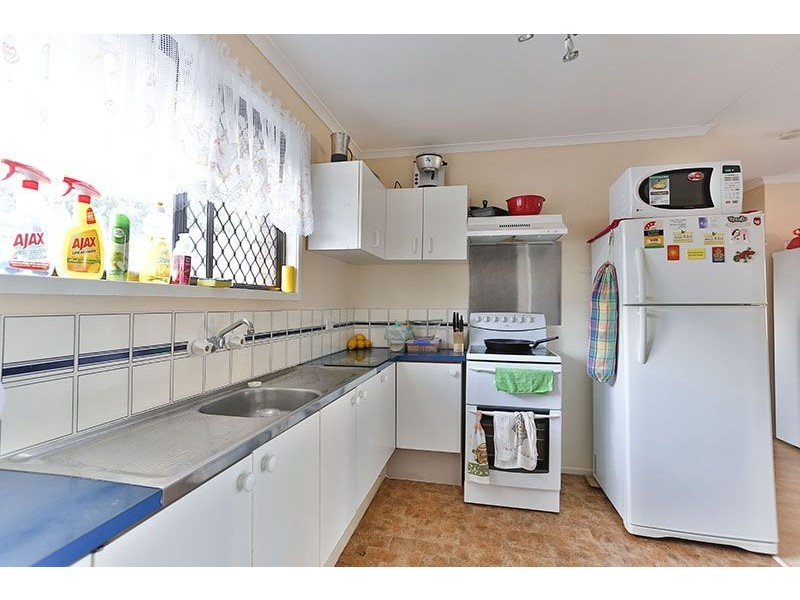 1/42 Debra Street, Centenary Heights QLD 4350