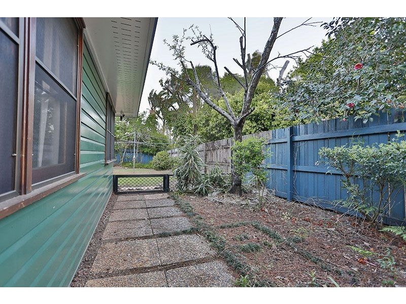 1 Bingara Street, Mount Lofty QLD 4350