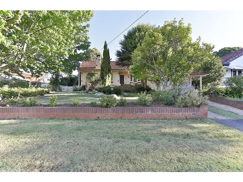 154 Perth Street, South Toowoomba QLD 4350