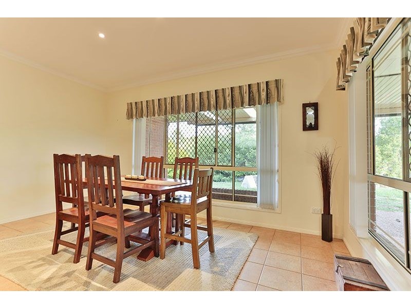 9 Andersson Court, Highfields QLD 4352