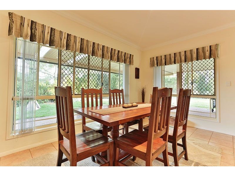 9 Andersson Court, Highfields QLD 4352