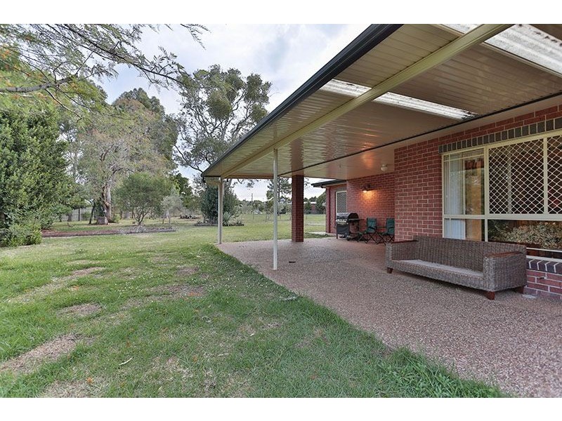9 Andersson Court, Highfields QLD 4352