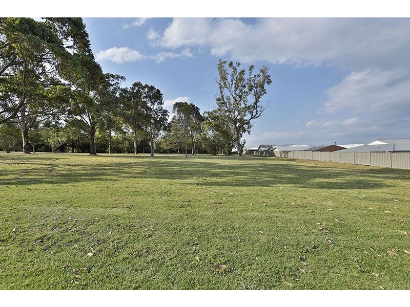 149-155 Hogg Street, Cranley QLD 4350
