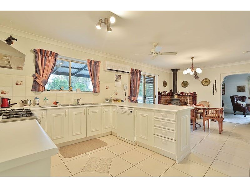 46 Highland Park Road, Meringandan West QLD 4352