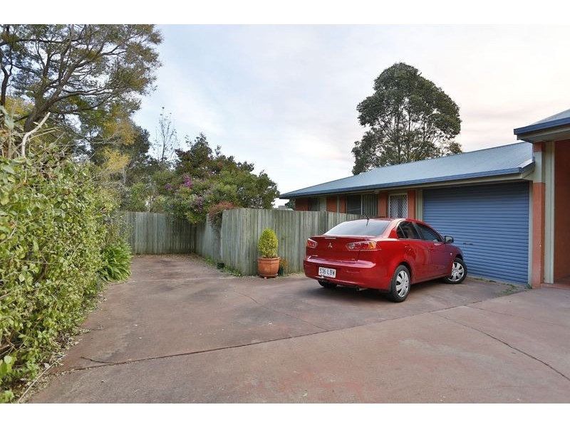1/10 Spies Court, Mount Lofty QLD 4350