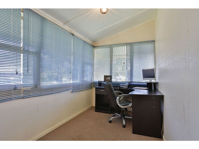 12 Clarissa Street, Newtown QLD 4350