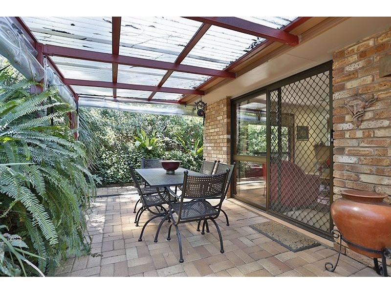 23 Amos Crescent, Mount Lofty QLD 4350