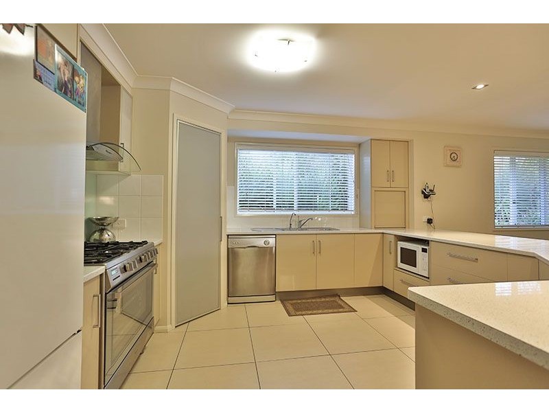 15 Currawong Drive, Highfields QLD 4352