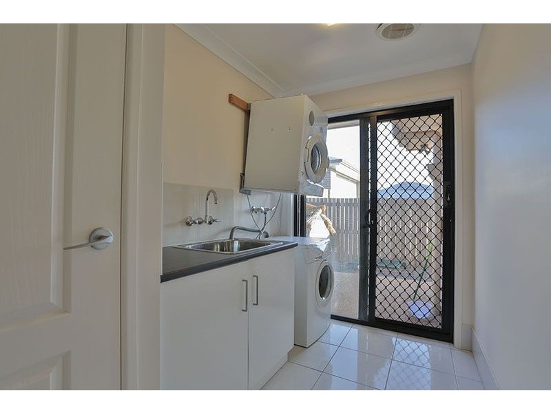 6 Hendra Court, Highfields QLD 4352