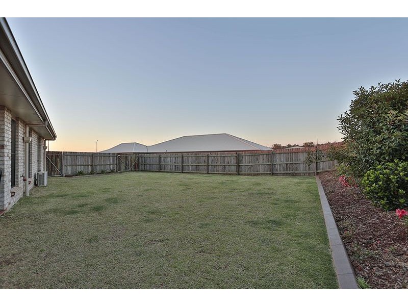 6 Hendra Court, Highfields QLD 4352