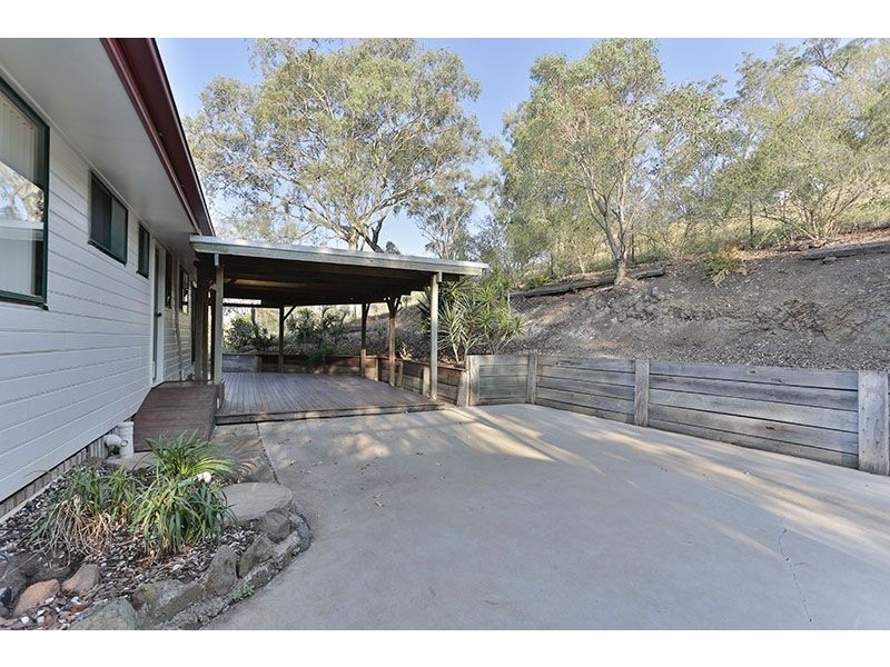 27 Emmanulla Drive, Kingsthorpe QLD 4400