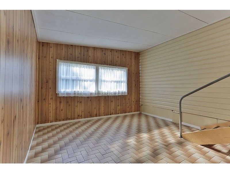 42 Joyce Street, South Toowoomba QLD 4350