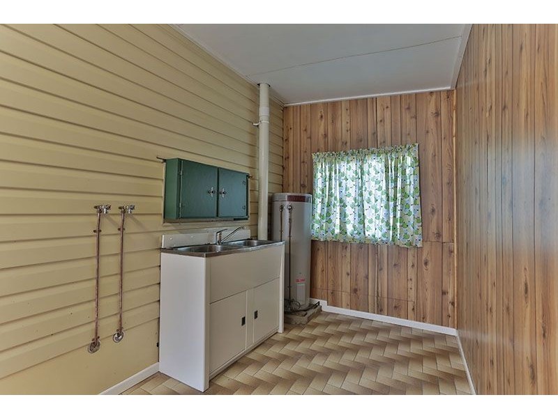 42 Joyce Street, South Toowoomba QLD 4350