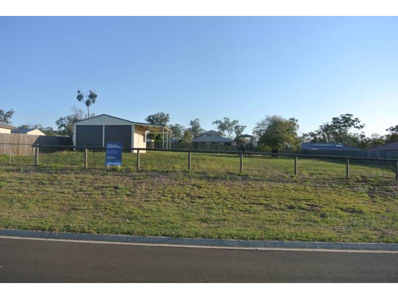 5 Kingfisher Court, Meringandan West QLD 4352