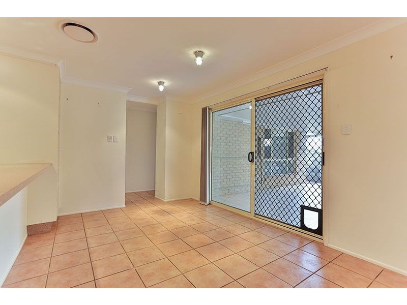1 Kimdon Crescent, Highfields QLD 4352