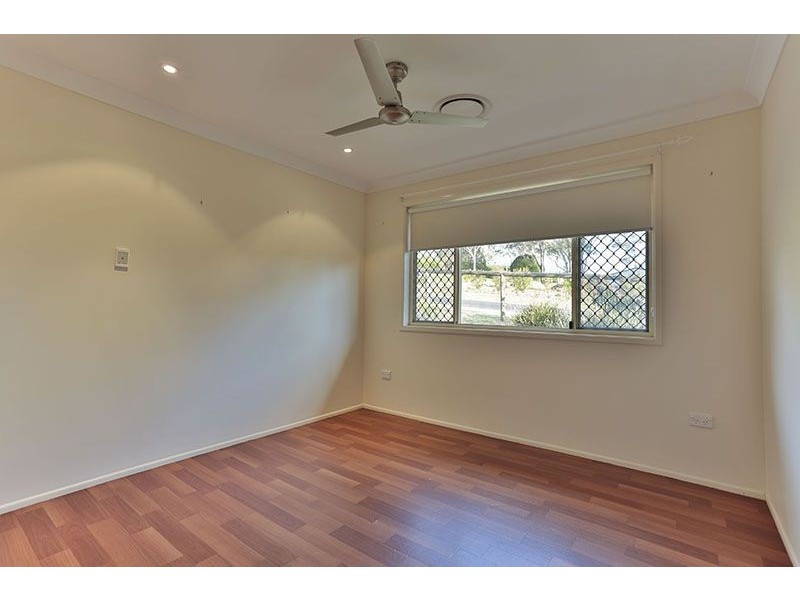 1 Kimdon Crescent, Highfields QLD 4352