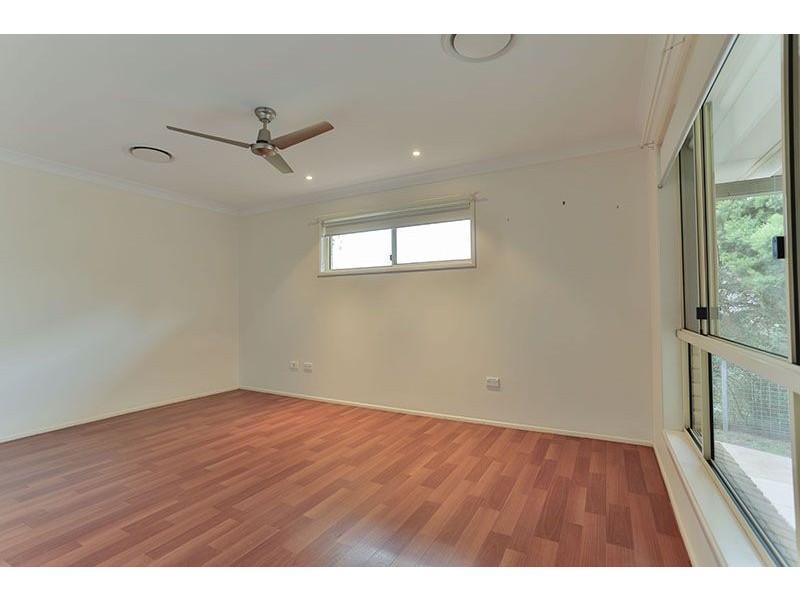 1 Kimdon Crescent, Highfields QLD 4352