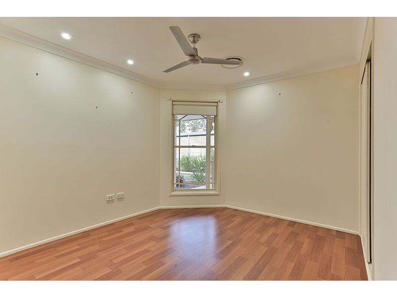 1 Kimdon Crescent, Highfields QLD 4352