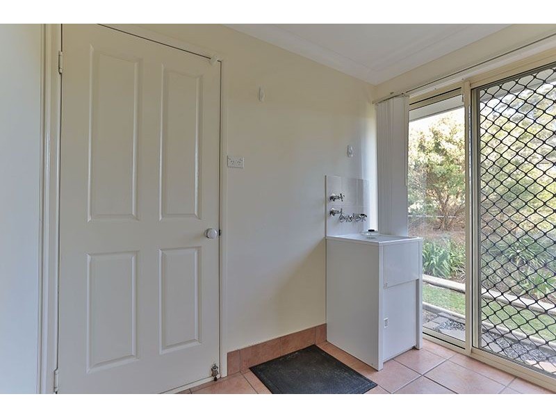 1 Kimdon Crescent, Highfields QLD 4352