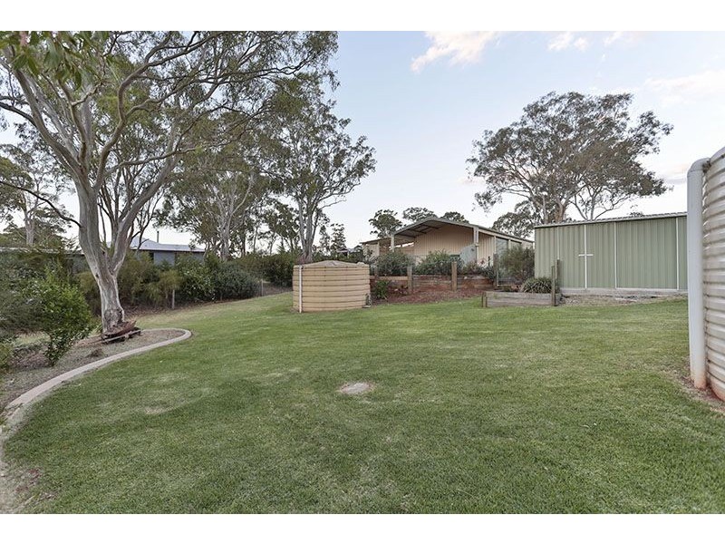 1 Kimdon Crescent, Highfields QLD 4352