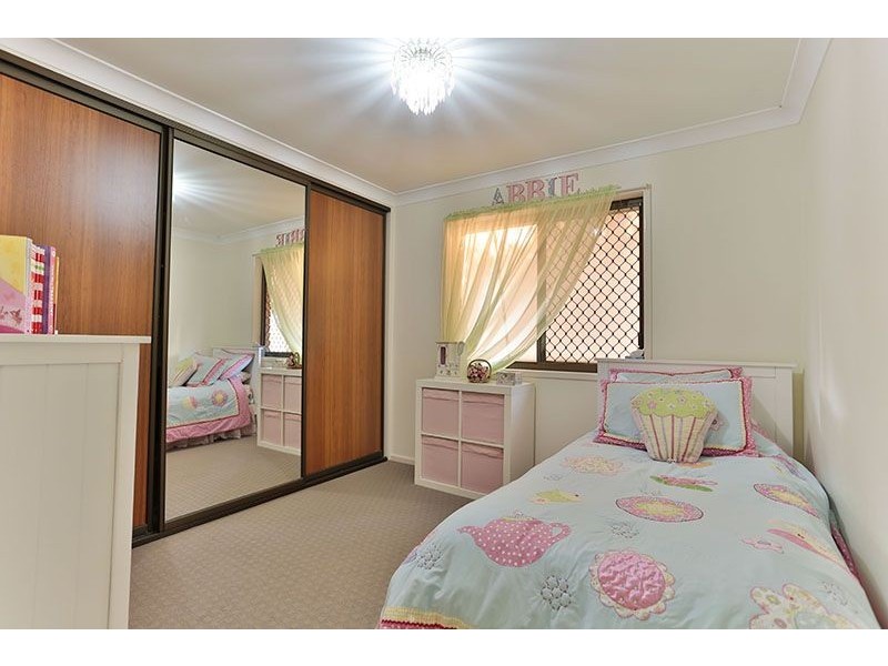 7 Roslyn Street, Westbrook QLD 4350