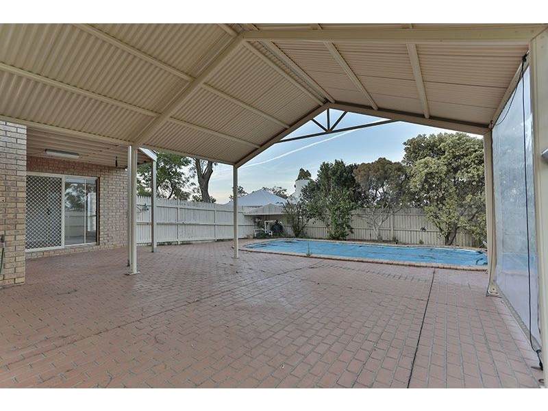 17 Calim Street, Cotswold Hills QLD 4350