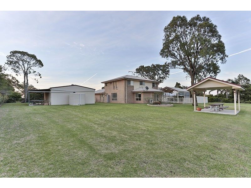 17 Calim Street, Cotswold Hills QLD 4350