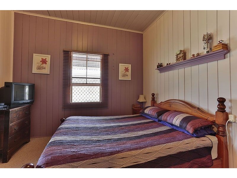 11 Kenilworth Street, North Toowoomba QLD 4350