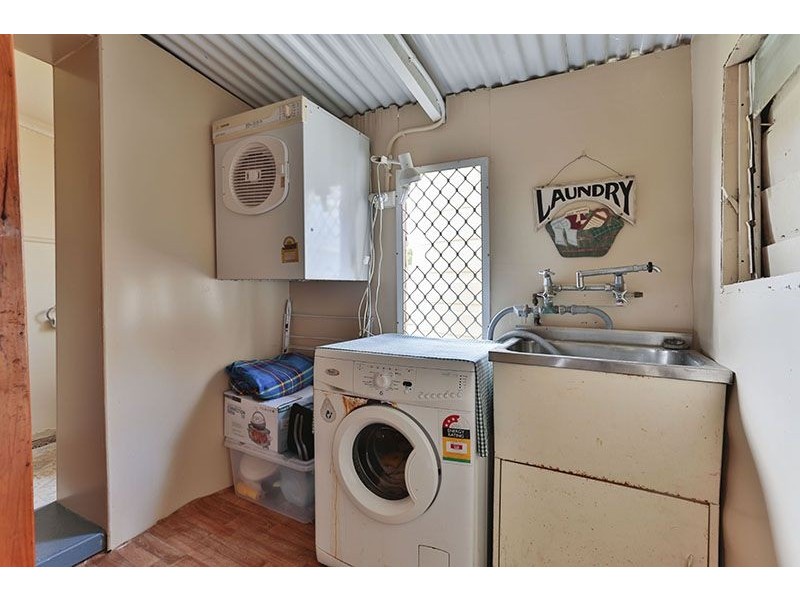 11 Kenilworth Street, North Toowoomba QLD 4350