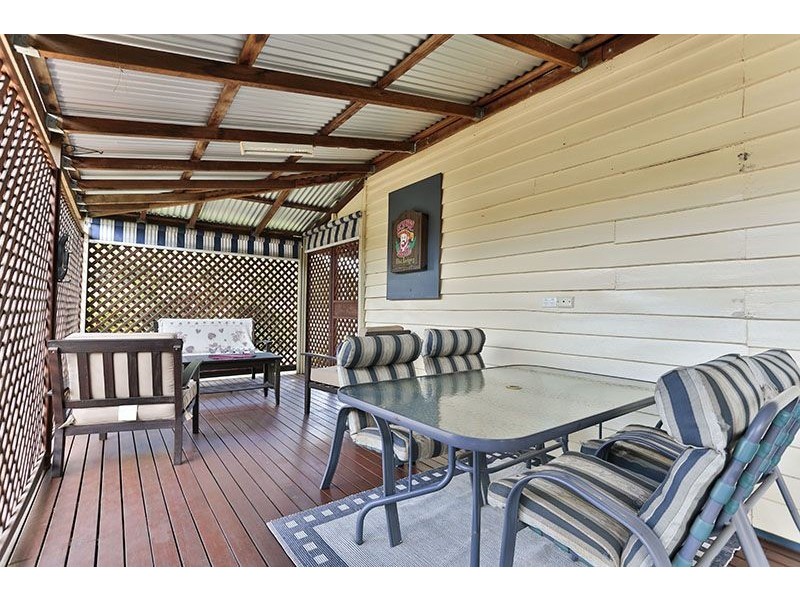 11 Kenilworth Street, North Toowoomba QLD 4350