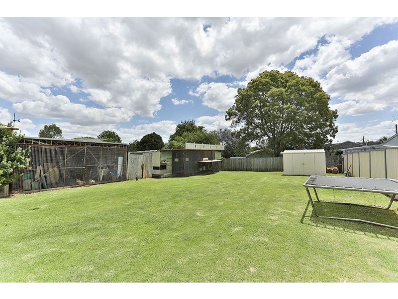 11 Kenilworth Street, North Toowoomba QLD 4350