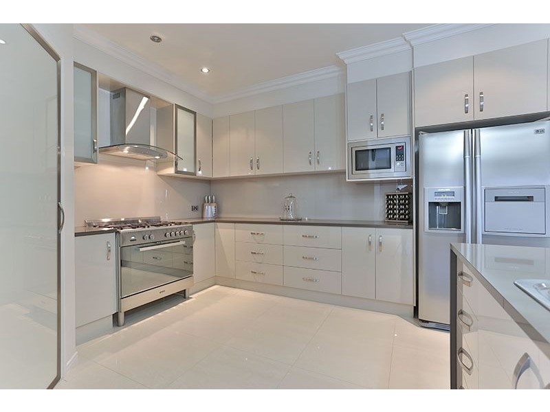 33 Currawong Drive, Highfields QLD 4352