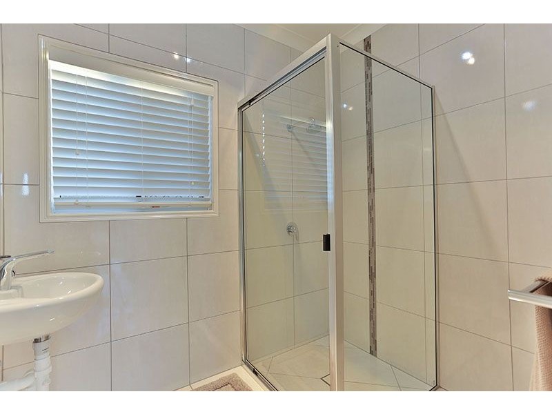 33 Currawong Drive, Highfields QLD 4352