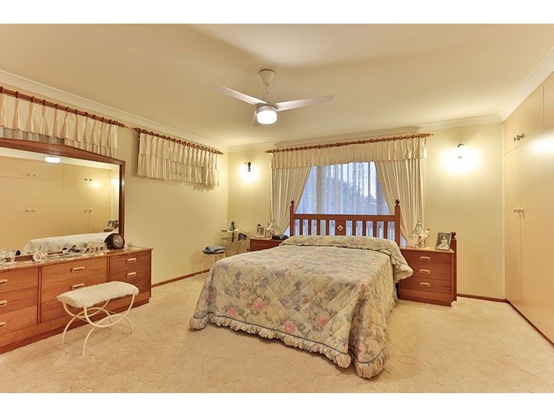 12 Hamzah Drive, Cotswold Hills QLD 4350