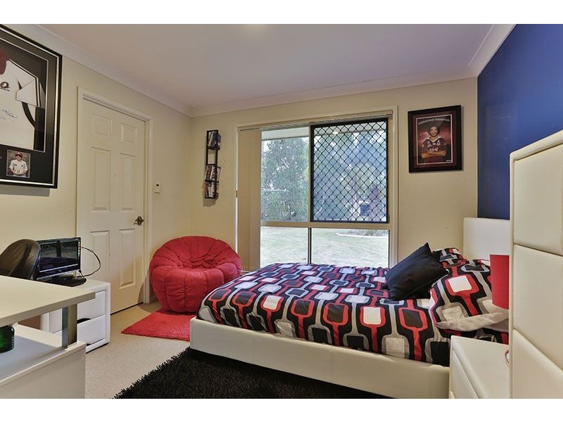 12 Jorgensen Street, Highfields QLD 4352