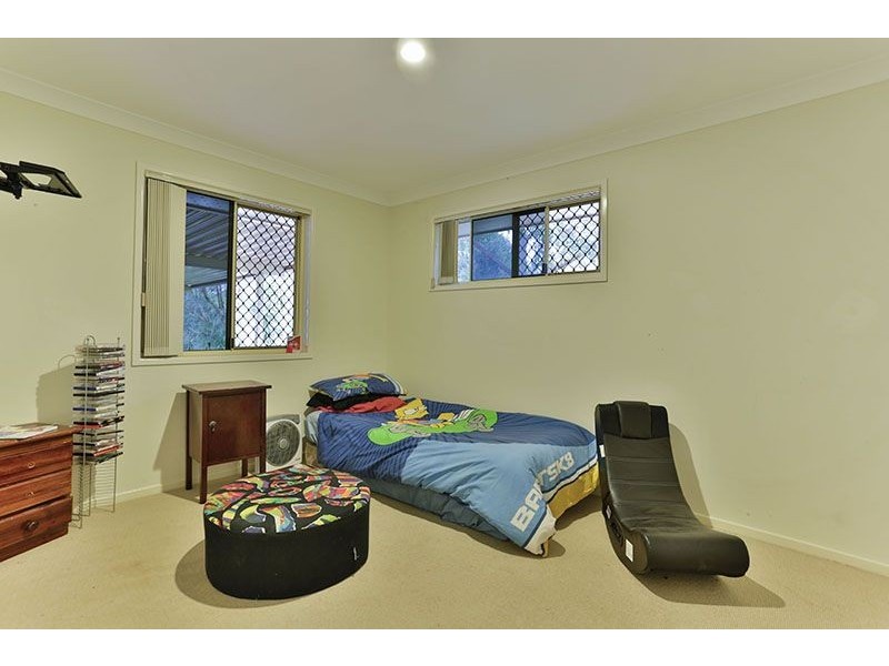 12 Jorgensen Street, Highfields QLD 4352