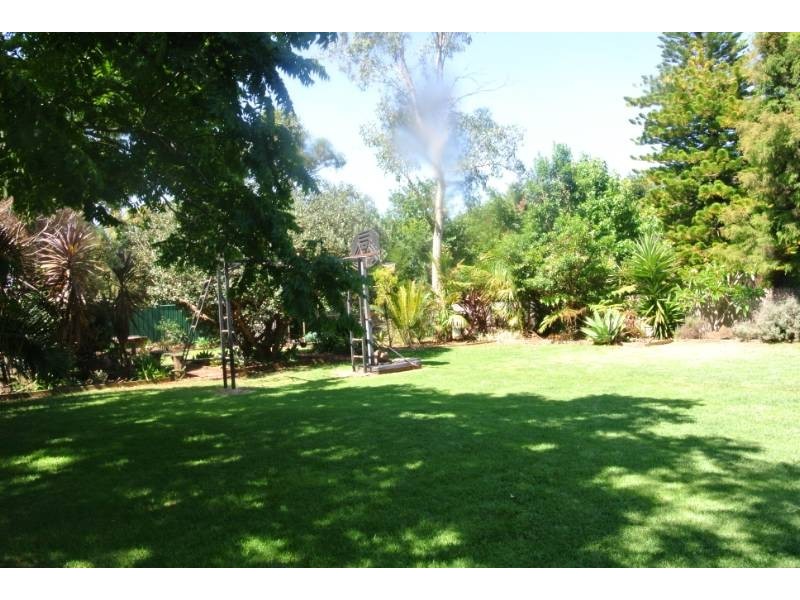 465 Stenner Street, Harristown QLD 4350
