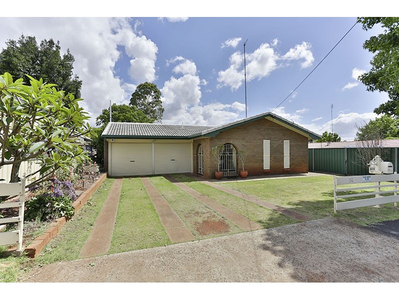308 Alderley Street, Centenary Heights QLD 4350