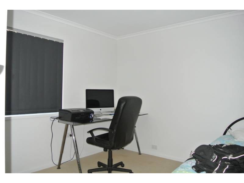 18 Canberra Street, Harristown QLD 4350