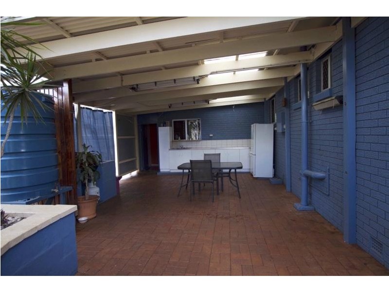 18 Canberra Street, Harristown QLD 4350