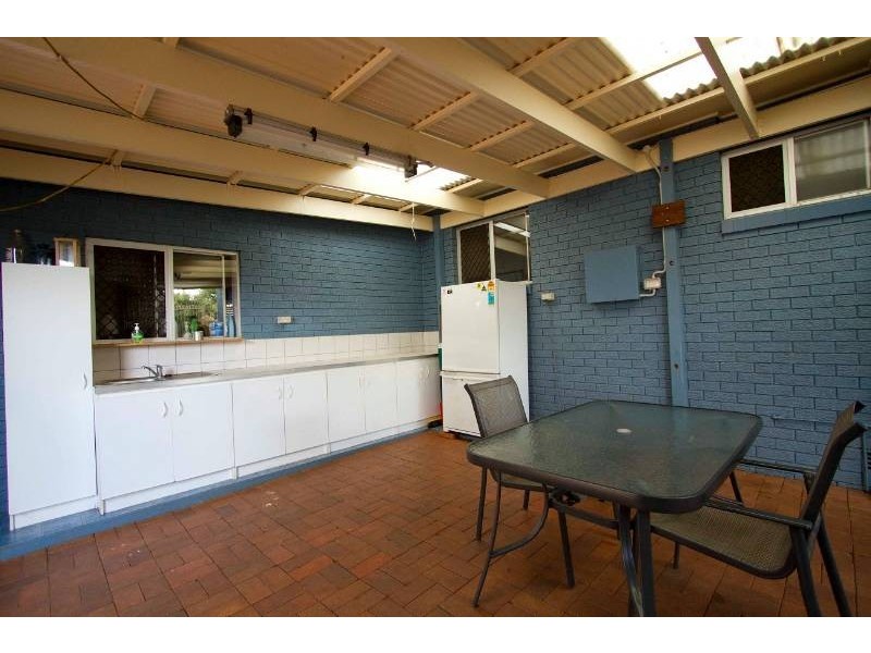 18 Canberra Street, Harristown QLD 4350