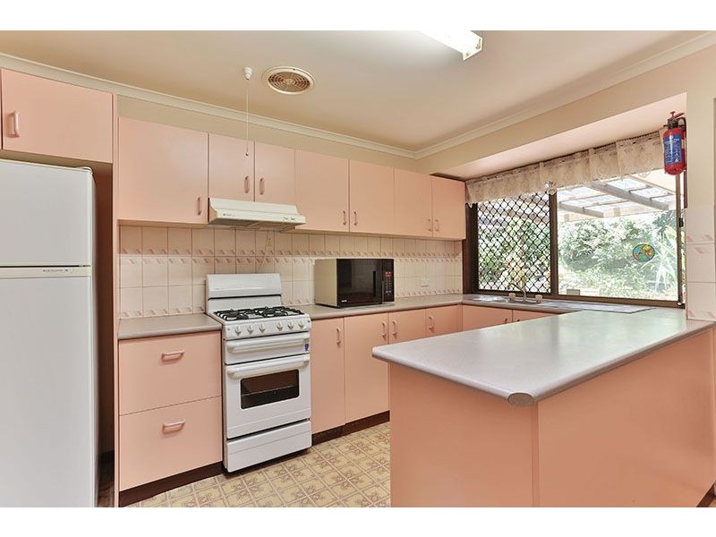 21 Amos Crescent, Mount Lofty QLD 4350